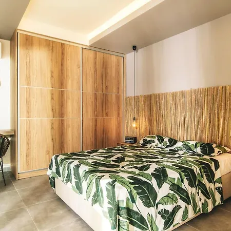 Azimut 1 By * Plános