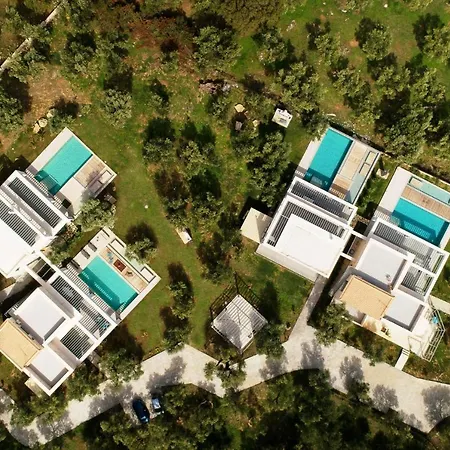 Azimut 1 By Villa Plános